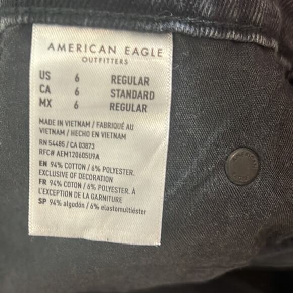 American Eagle Black Super High Rise A-Line Button Down Mini Denim Skirt - Picture 4 of 4